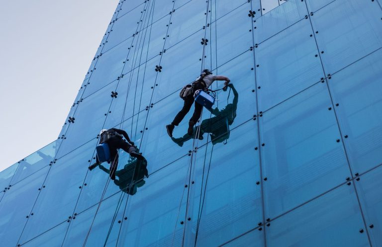 nettoyage facade batiment industriel a qui faire appel